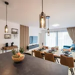 Premium Ventus Rosa - Mistral Garden Apartment *